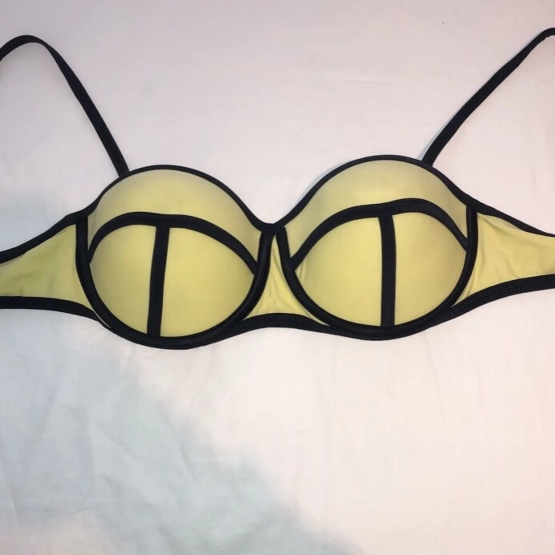 Gul bikini topp