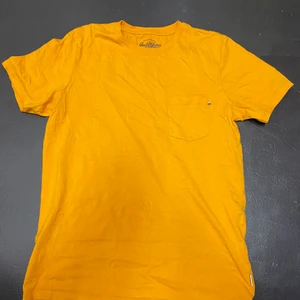 Tshirt  - Använd 1 gång. Cool färg 