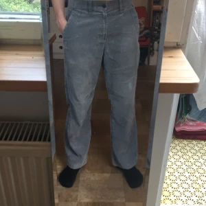 Gråa Manchesterbyxor - Gråa Manchesterbyxor storlek S