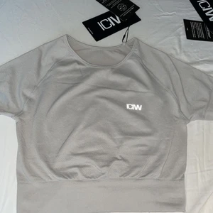 Träningströja  - Helt ny oanvänd endast testad🖤 den är kortärmad 