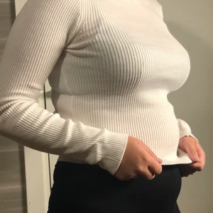 H,m ribbad polo  - Fin vit h’m polo tröja inte kommit t användning