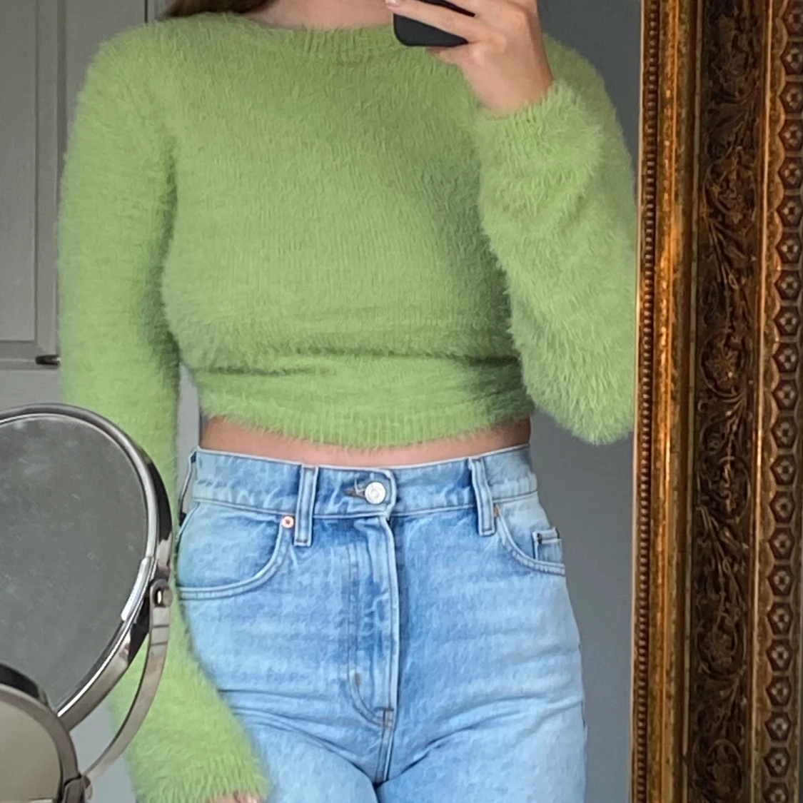 grön fluffig topp med öppen rygg - 90