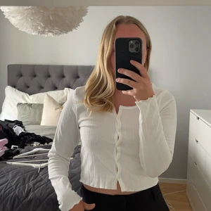 Långärmad topp - Långärmad topp från Ginatricot, storlek S. Köparen står för frakten 🥰