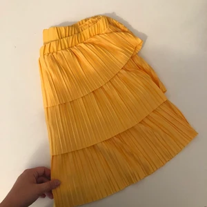 En supersöt gul kjol - En supersöt gul kjol