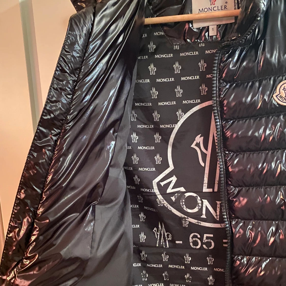 Äkta Moncler Väst - 90