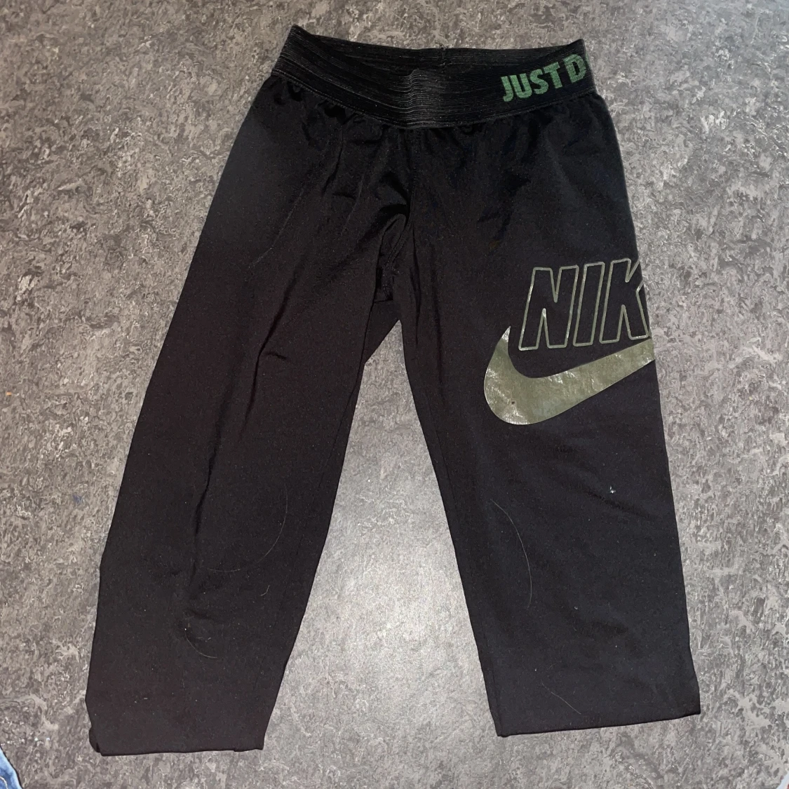 Tränings byxor kortare