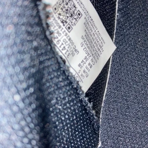 Nike Air Force 1 black - Nästan helt oanvända stl 38.          Bra skick.  Hör av dig om du vill köpa eller andra frågor!   Passar båda könen.