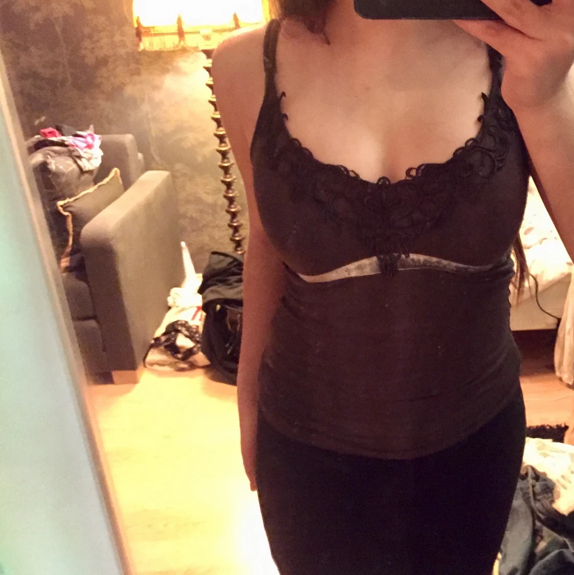 Brunt linne med detaljer