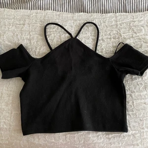 Topp - Supersöt topp från Zara i storlek xs, oanvänd💗