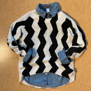 Tröja sweater HM - En medium tunn tröja med en fin passform. I nyskick. Längden 71 cm. Passar XS/S. Köper ni 2 plagg, då skickar jag fraktfritt. #stickat #sweatshirt #ull #bomull #nyskick