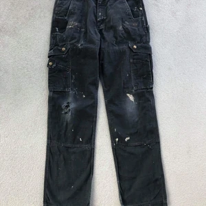 Vintage Carhartt carpenter pants - Säljer dess skitsnygga carhartt carpenter byxor! De är distressed och i storlek 32/34. Vintage