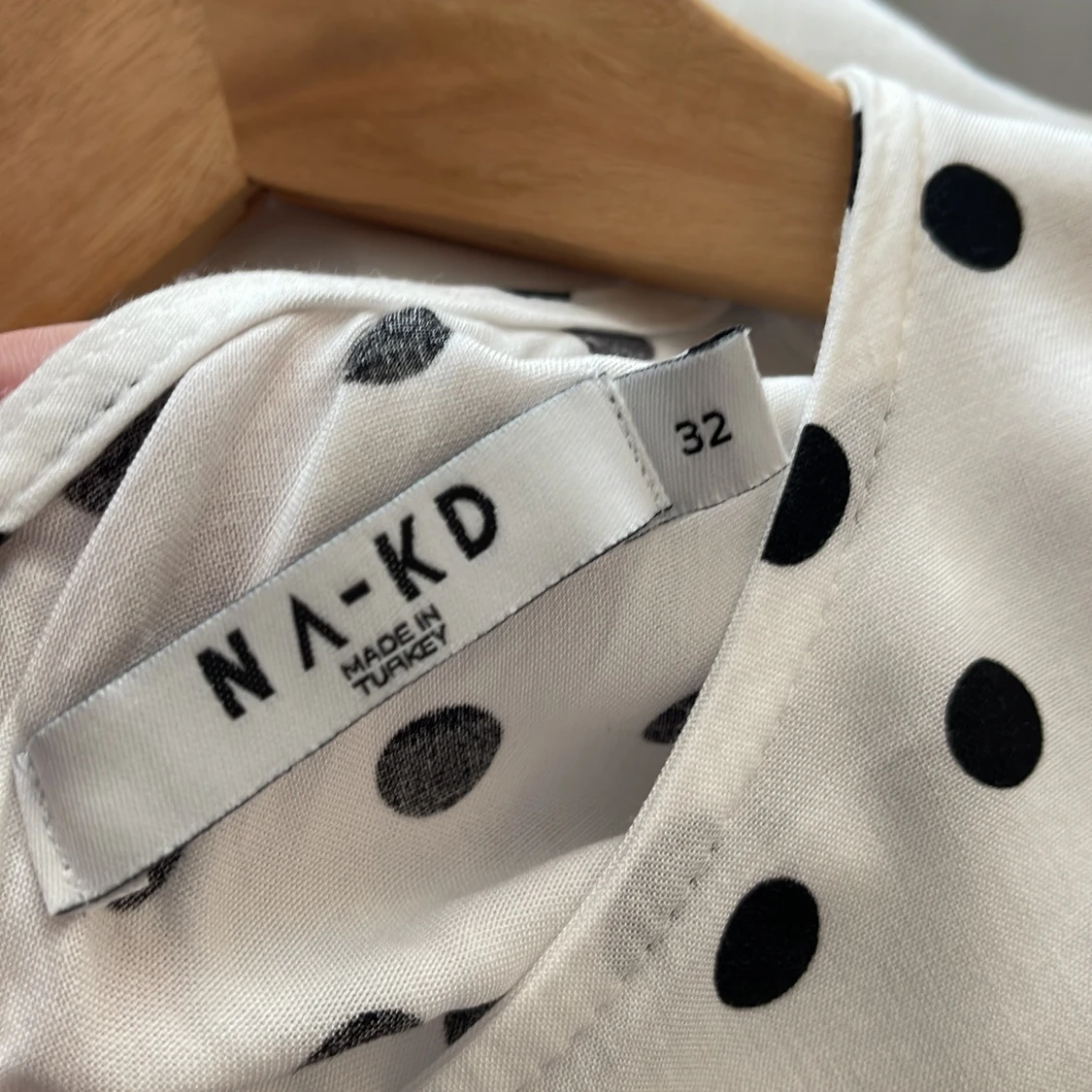 Superfin prickig långklänning - 91