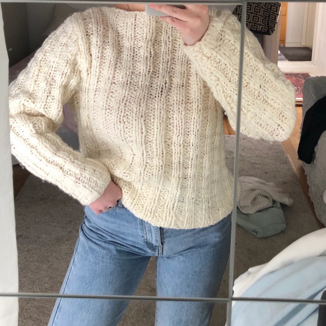 Vit stickad tröja