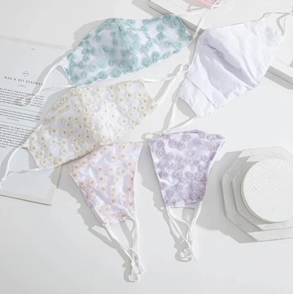 Sjuka masker som ingen harđ„°đ€ Omg de Ă€r super finađ»đ»đ» 50kr/st +12kr frakt Eller 100kr för 2st (inkl.frakt) För mer bilder eller info skriv privatđ„° #mask #munskydd #corona #hĂ€lsa. Asusteet.