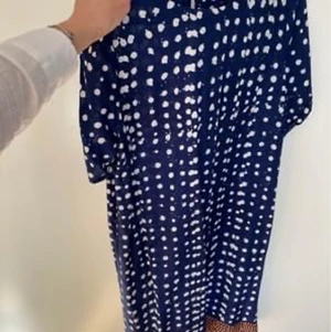 Rodebjer klänning XS (luftig modell som passar S också) - Under klänning som använts ett fåtal gånger. Modellen är luftig och passar även en S.