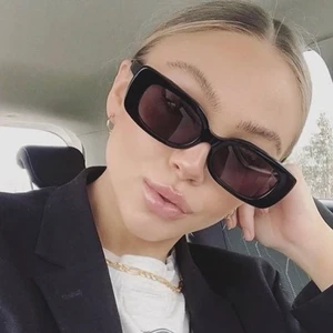 90s solglasögon - Skitballa solglasögon! Perfekt för vår / sommar. Felfritt skick - som nya