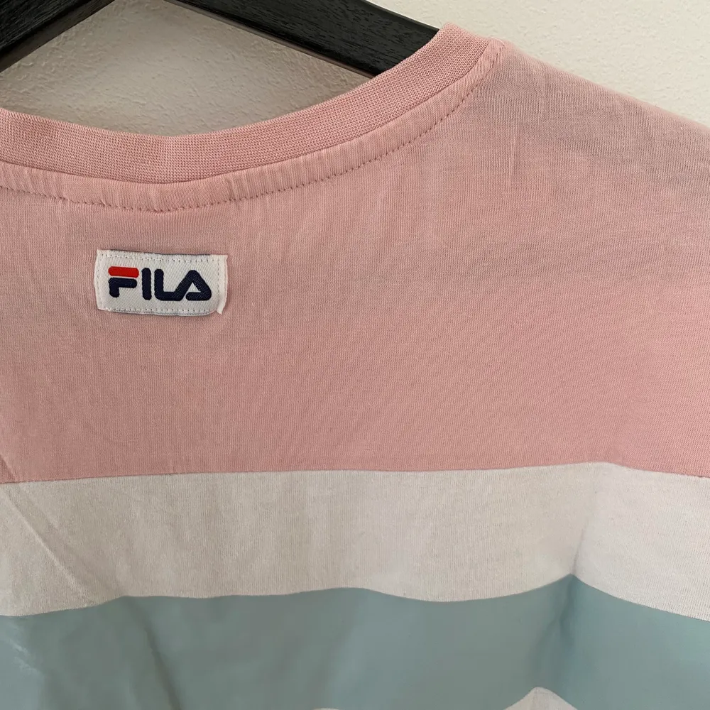 T-shirt från Fila. T-shirts.