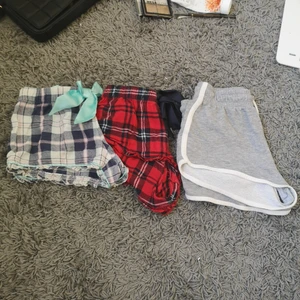 Pyjamas shorts  - 3 pjamasshorts för 50kr 