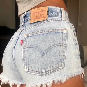 Levis shorts  - Har 2 par, jättebra sick💕