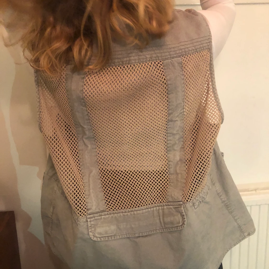 Beige fiskarväst - 90