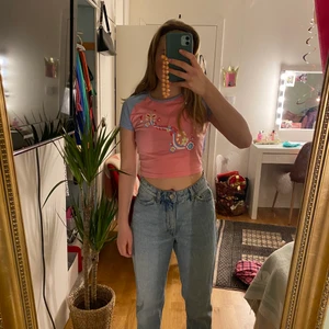 Snygga blåa jeans💙👖 - Snygga blåa jeans i bra skick💙👖💙