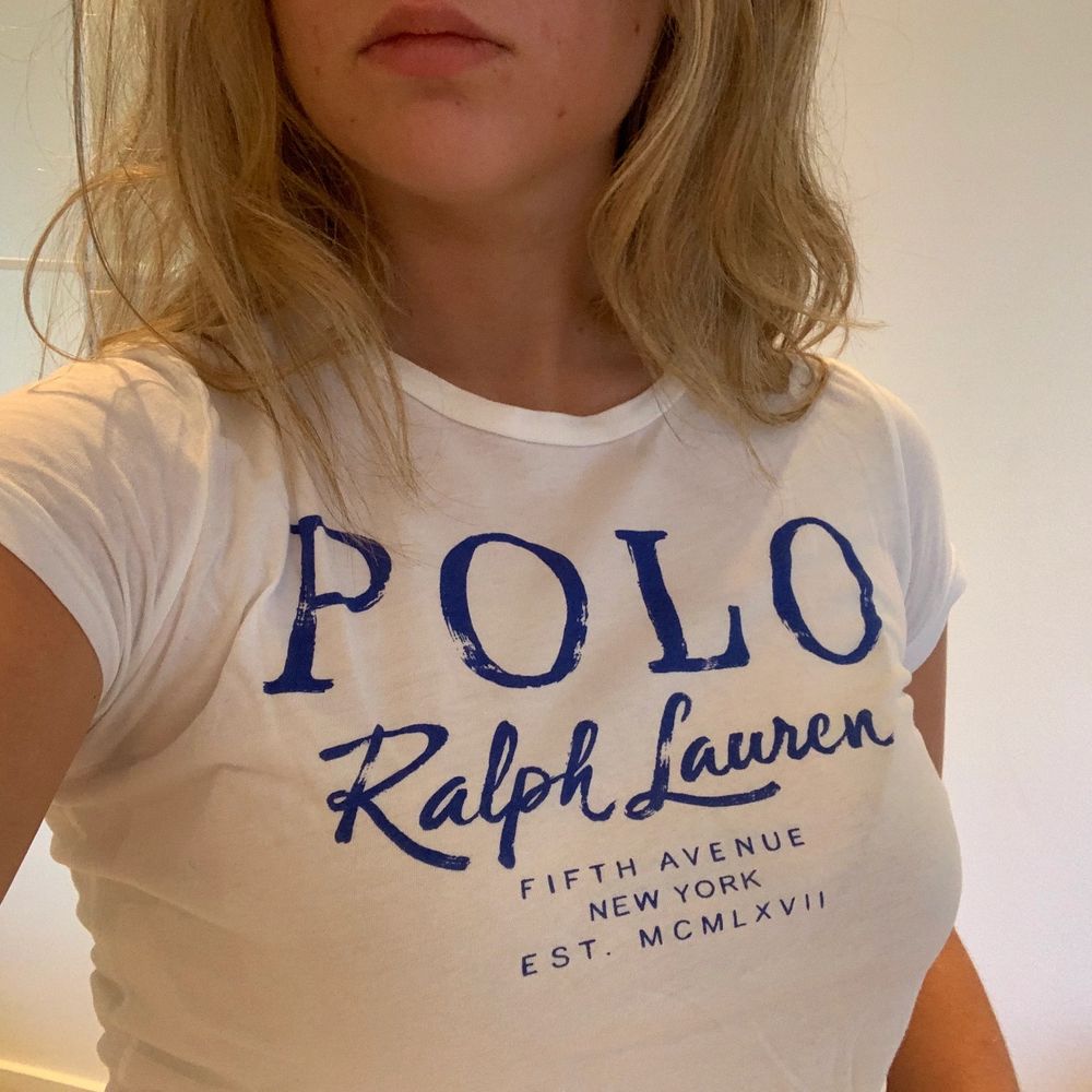 Storlek: S, T-shirt från Ralph Lauren inprincip aldrig använd . T-shirts.