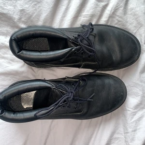 Timberland kängor - Använd ett par gånger 