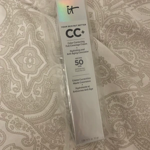 Oöppnad CC-cream  - från It-Cosmetics, helt oöppnad. Nypris 420kr. Säljes pga köpte fel färg och råkat slänga kvittot. Färgen medium 