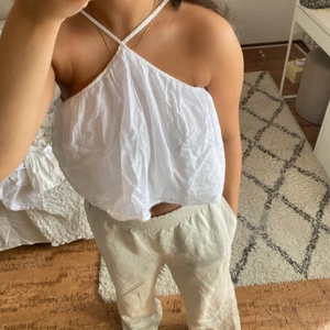Somrig topp - Så fin topp köpt förra sommaren, asnajs med linnebyxor till🥳🤯😽 