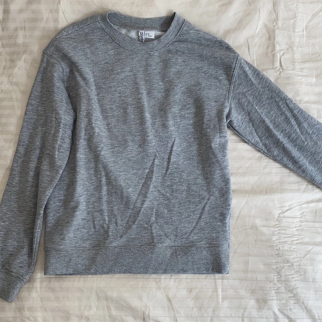 Grå sweatshirt  - 91