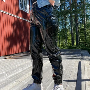 Lackbyxor - Sparsamt använda. 