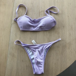Shein - bikinidelar - Bikinidelar från Shein - storlek S på alla tre. Tyvärr för små för mig, aldrig använda. 130kr för alla tre, 100kr för två delar   