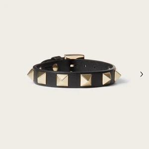 Valentino armband - Fake valentino armband. Ser exakt ut som ett äkta. 60kr inklusive frakt 