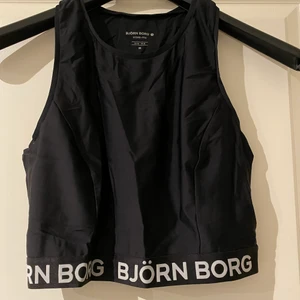 Björn Borg sporttopp - Björn Borg sporttopp i fint skick. Säljes pga för stor för mig. 