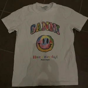 Ganni tshirt, S - 💓