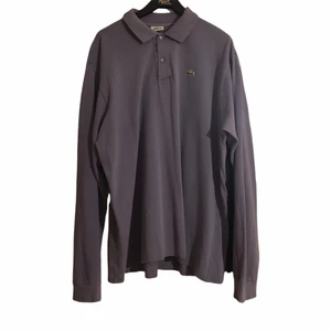 lila lacoste polotröja - fin lacoste polotröja köpt second hand, size large & 100% bomull :D