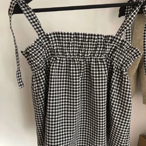 Rutigt linne zara - Säljer mitt fina rutiga linne från zara❤️så fint och passar till allt!