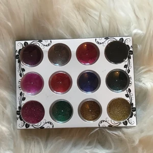 nagelkaviar - 20kr + 12kr frakt💗