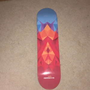 Minthcore 8.0 bräda - Helt ny minthcore 8.0 bräda. Kan Mötas upp i Gbg 