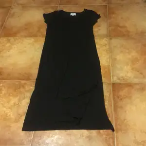 Mysig svart klännin
