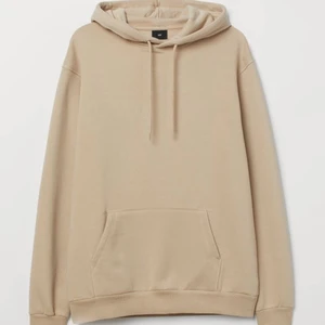 Hoodie  - Fin hoodie i bra skick, skriv för frågor, frakt tillkommer 🦋💕