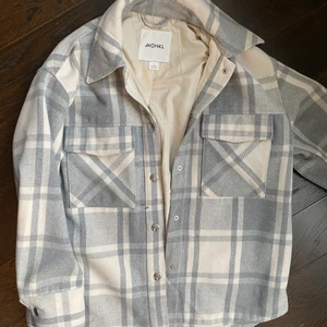 Skjortjacka Monki - Skjortjacka från Monki, väldigt bra skick 