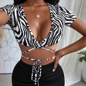 Topp - Zebra topp knappt använd 