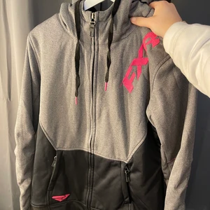 Fxr zip - Använd fåtal gånger. Strl M 450kr ordinarie pris 1000kr