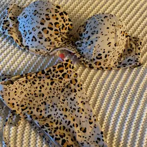 Bikini från Viktoria secret i leopard