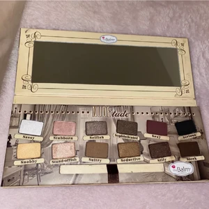 The balm nude tude palette - Fåtal färger swatchade