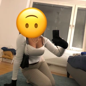 Vit tröja  - Jätte skön vit tröja 