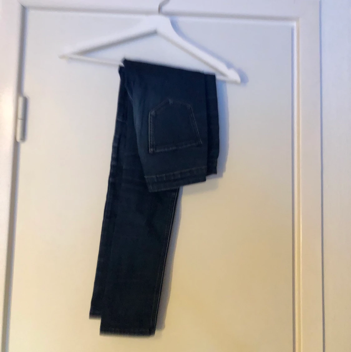 Mörkblå skinny jeans  - 91