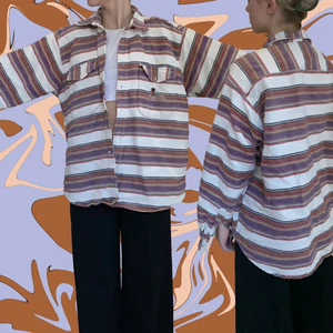 Skönaste skjortan  - Otrolig tjock skjorta 🍶🍓🍆 fick av mitt ex, bra kvalitet. Funkar lika bra till sommaren som vintern 