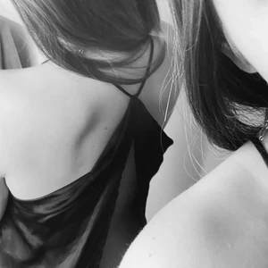 Satin topp! - Jätte vacker satin topp i svart💗